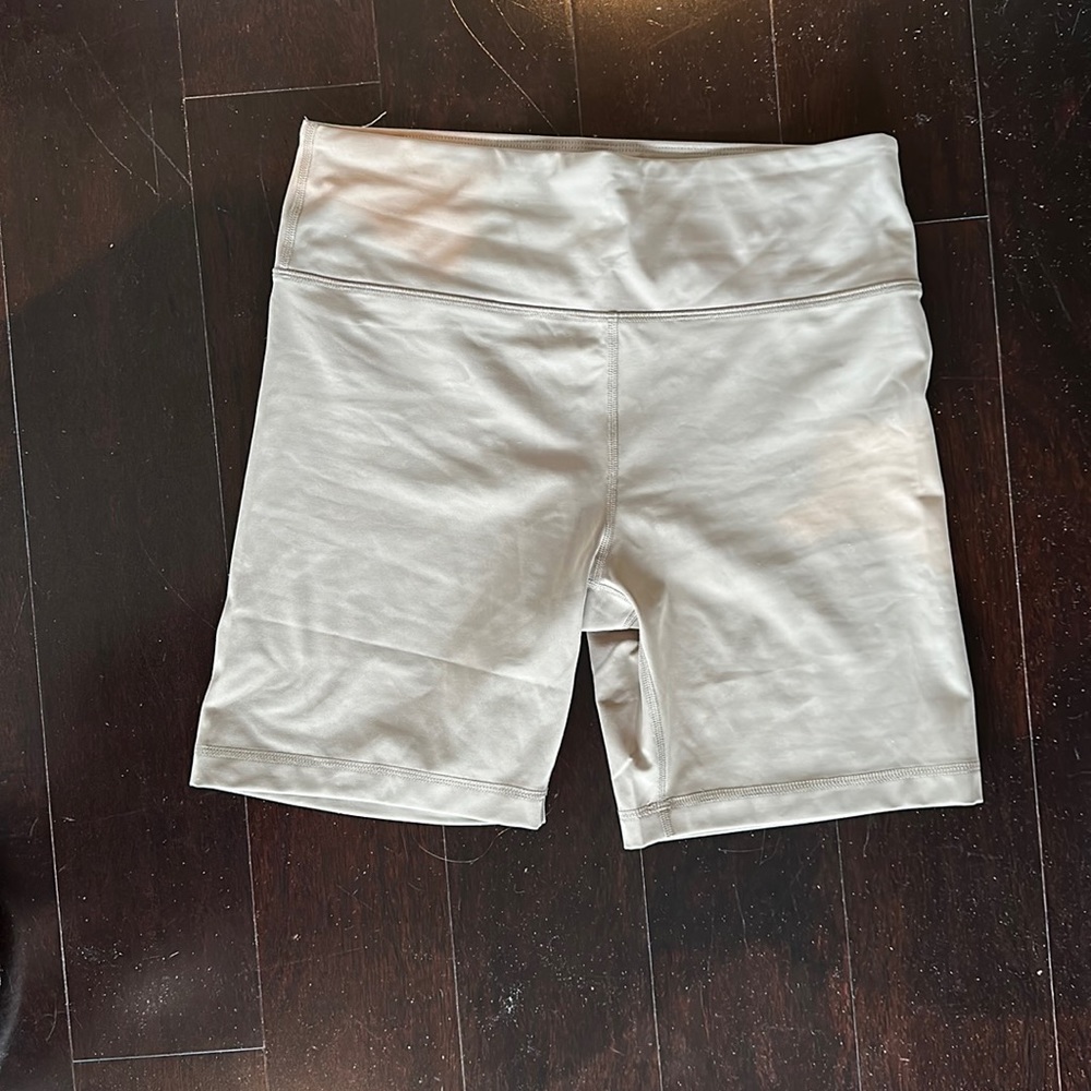 Taupe biker shorts
